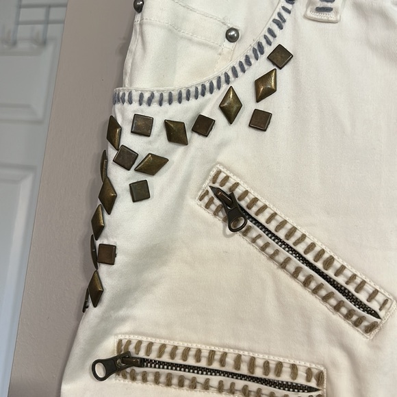 Spice & Roses Beaded Skirt - Picture 4 of 9